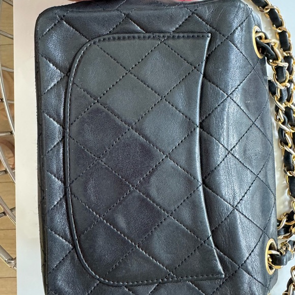 Chanel Vintage Quilted Square Single Flap Handbag Lambskin Black Great Condition - Picture 5 of 16